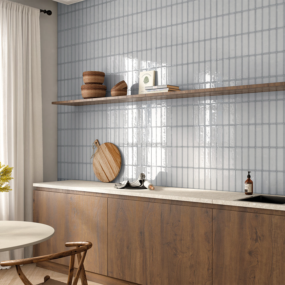 Coast 2.5"x8" Gris Porcelain Glossy Tile