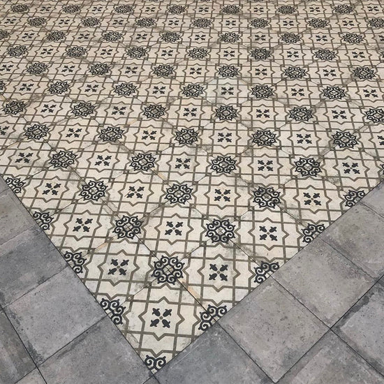 Carys 8"x8" Porcelain Satin Tile