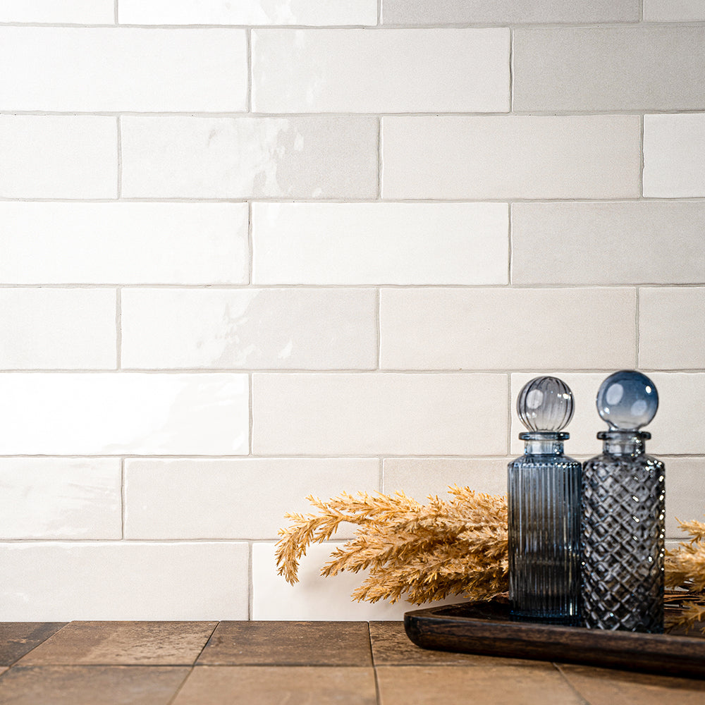 Zellige 2.5 "x 8" Blanco Ceramic Glossy Tile