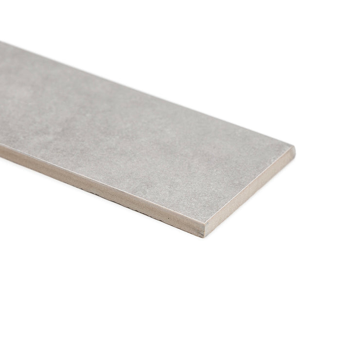Foundry 3.5"x24" Gris Porcelain Matte Bullnose